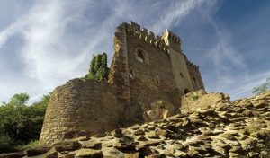 Château de Chalucet en décor du roman historique de Laurent Bourdelas