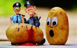 Monsieur patate est plein de ketchup